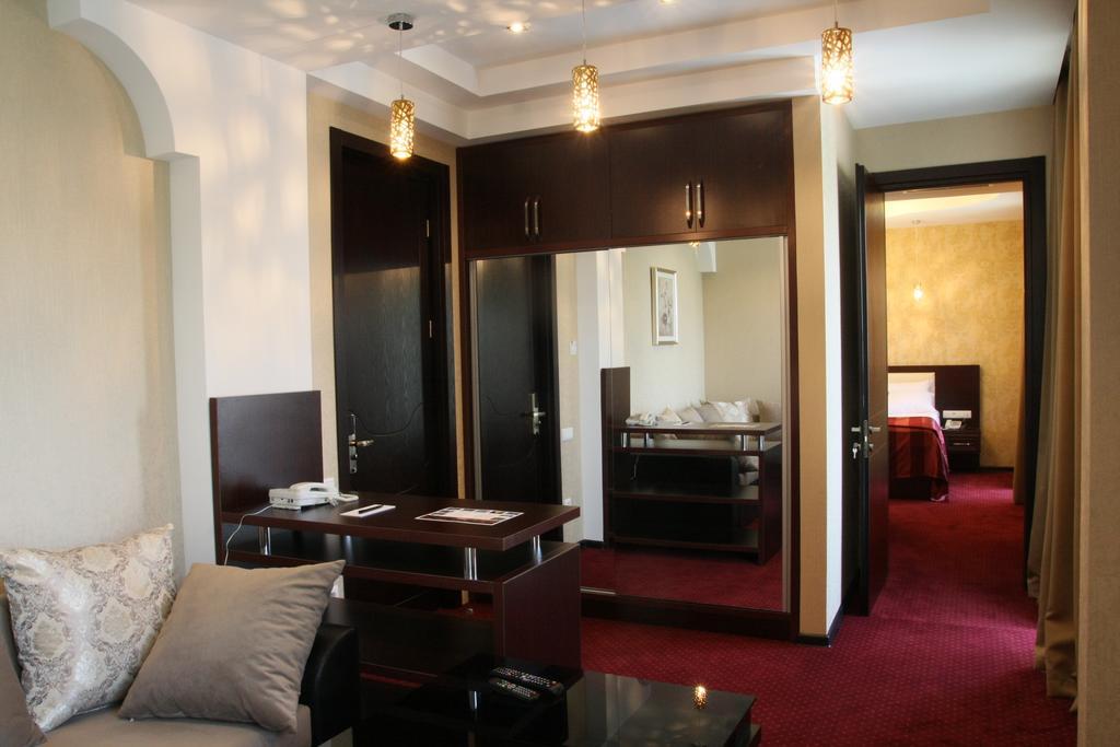 Marionn Hotel Tbilisi Esterno foto